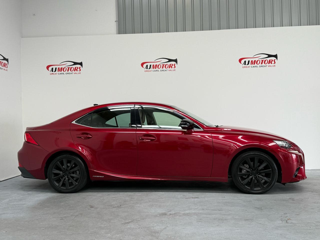 2015 Lexus IS300h