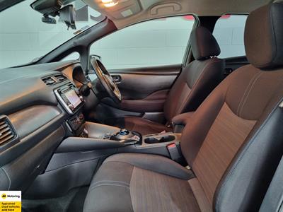 2018 Nissan Leaf - Thumbnail