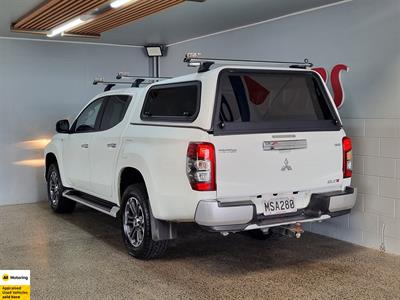 2020 Mitsubishi Triton - Thumbnail