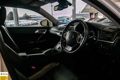 2013 Lexus CT200H - Thumbnail