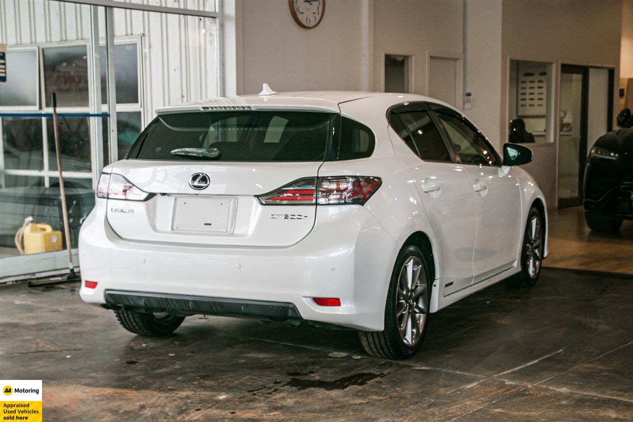 2013 Lexus CT200H