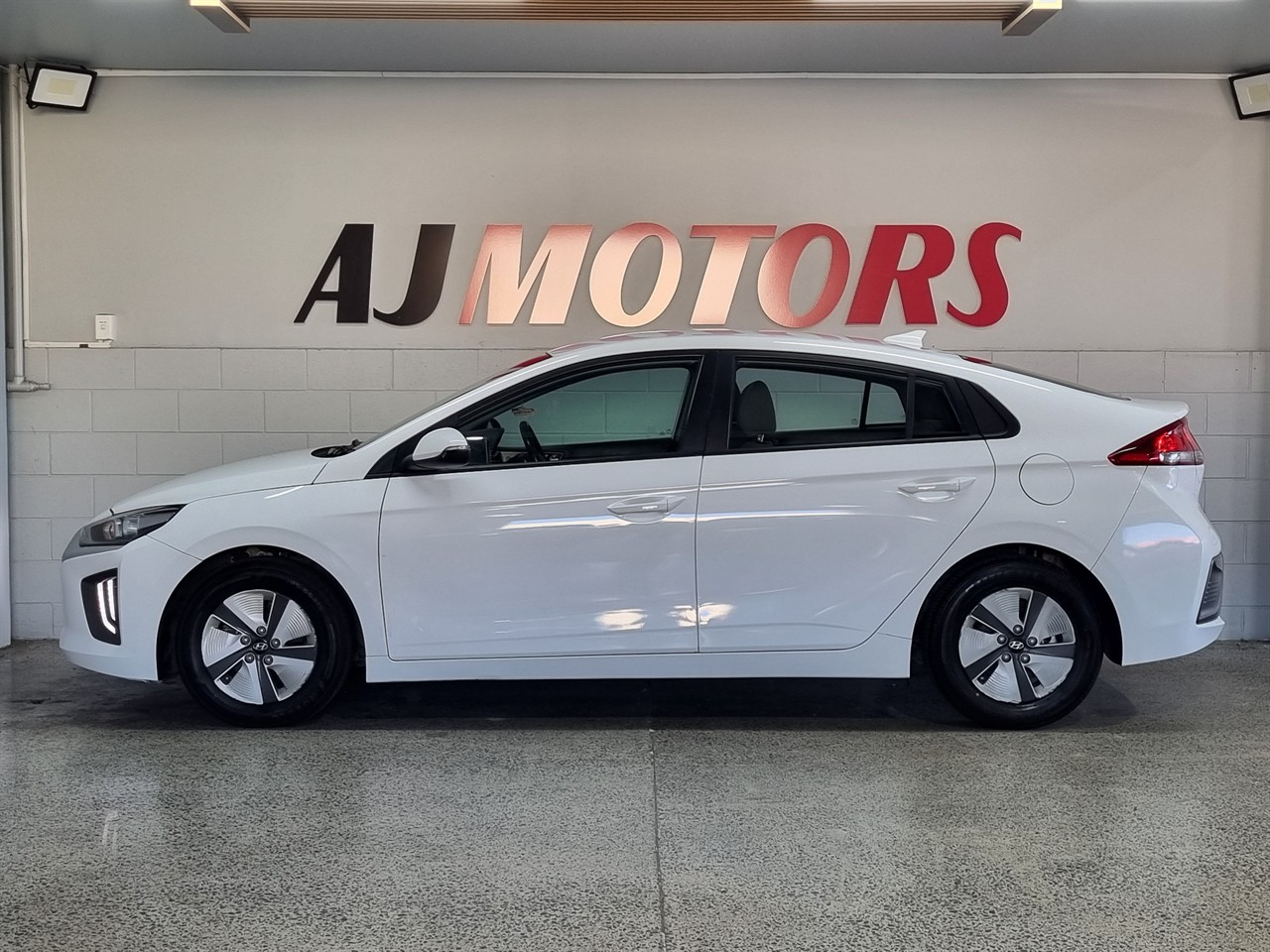 2022 Hyundai IONIQ