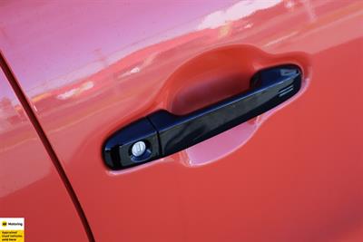 2013 Toyota Aqua - Thumbnail