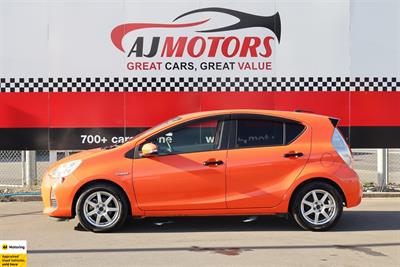 2013 Toyota Aqua - Thumbnail
