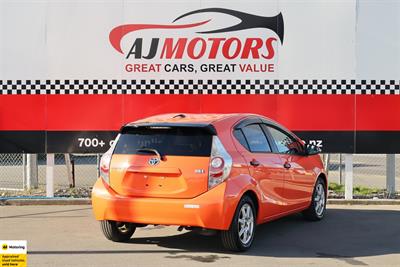 2013 Toyota Aqua - Thumbnail