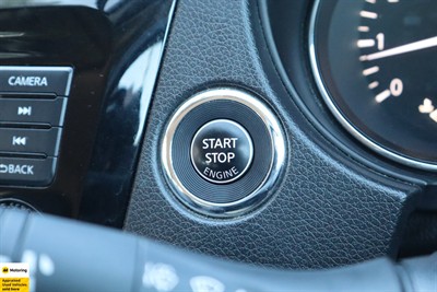 2021 Nissan X-Trail - Thumbnail