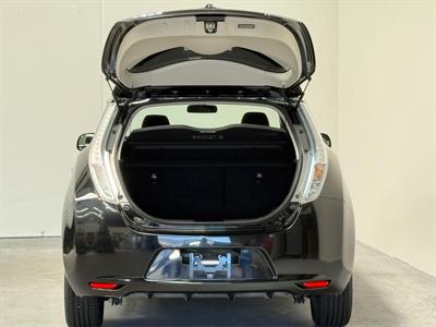 2015 Nissan Leaf - Thumbnail