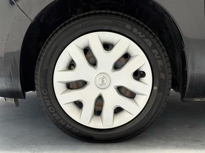 2015 Nissan Leaf - Thumbnail