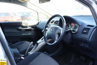 2008 Toyota Blade - Thumbnail