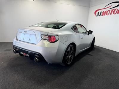 2012 Toyota 86 - Thumbnail