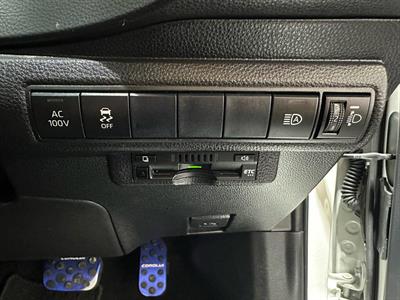 2020 Toyota Corolla - Thumbnail