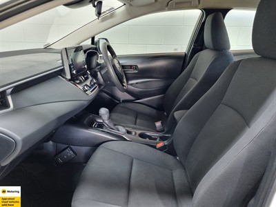 2020 Toyota Corolla - Thumbnail