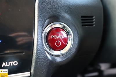 2015 Honda Shuttle - Thumbnail