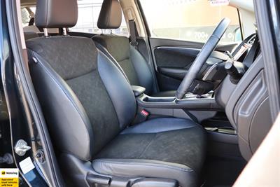 2015 Honda Shuttle - Thumbnail