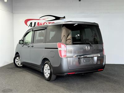2013 Honda STEPWAGON - Thumbnail
