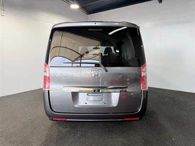 2013 Honda STEPWAGON - Thumbnail