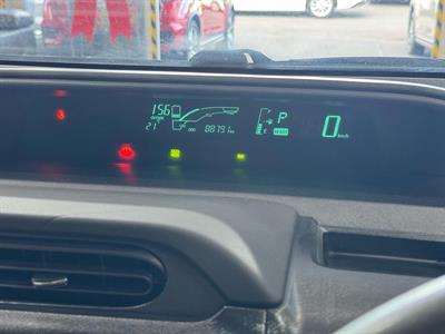 2013 Toyota Aqua - Thumbnail