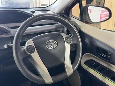 2013 Toyota Aqua - Thumbnail