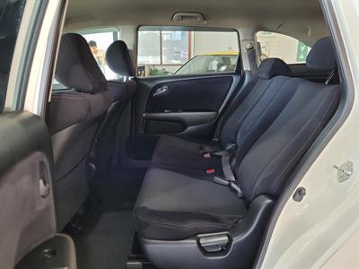2009 Honda Stream - Thumbnail