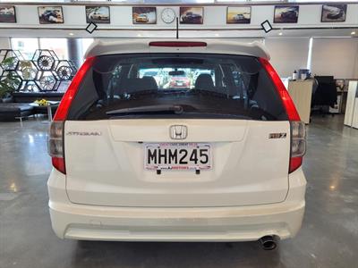 2009 Honda Stream - Thumbnail