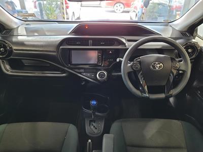 2016 Toyota Aqua - Thumbnail