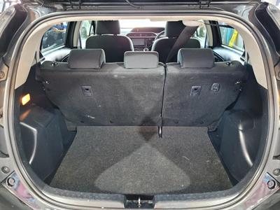 2016 Toyota Aqua - Thumbnail