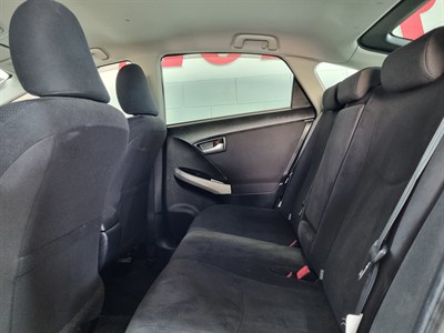 2014 Toyota Prius - Thumbnail