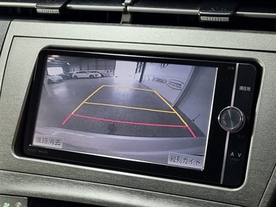 2014 Toyota Prius - Thumbnail