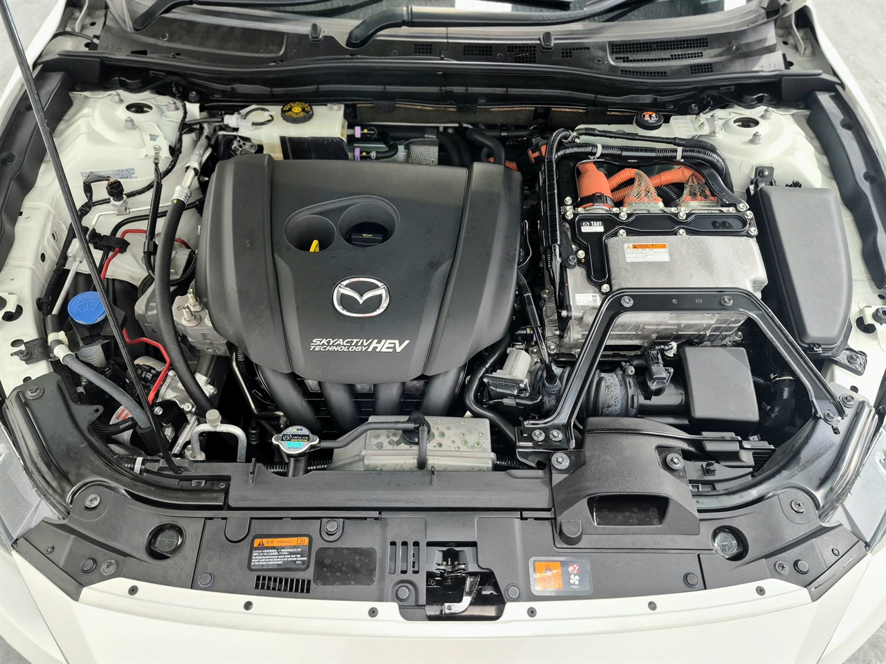 2016 Mazda Axela