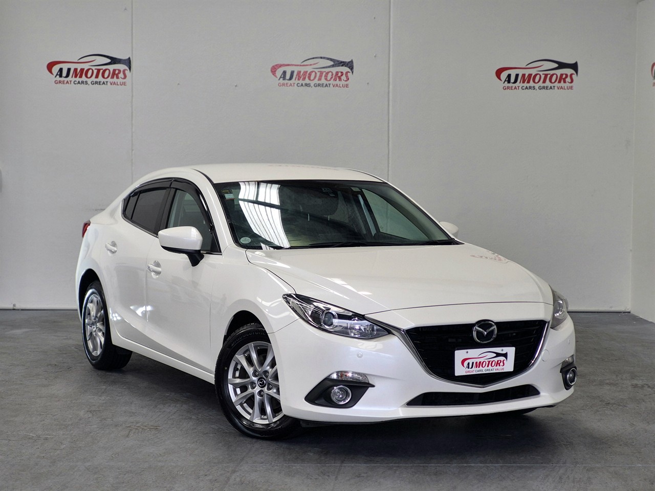 2016 Mazda Axela