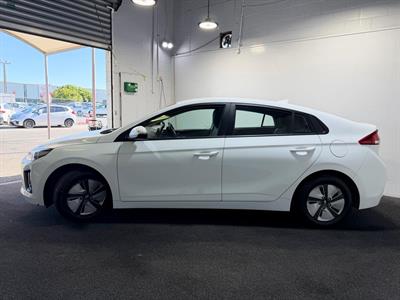 2022 Hyundai IONIQ - Thumbnail