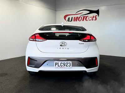 2022 Hyundai IONIQ - Thumbnail