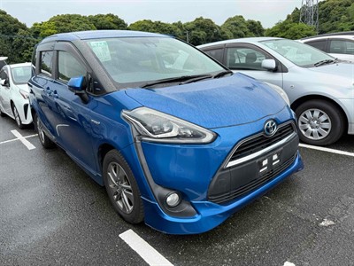 2015 Toyota Sienta - Thumbnail
