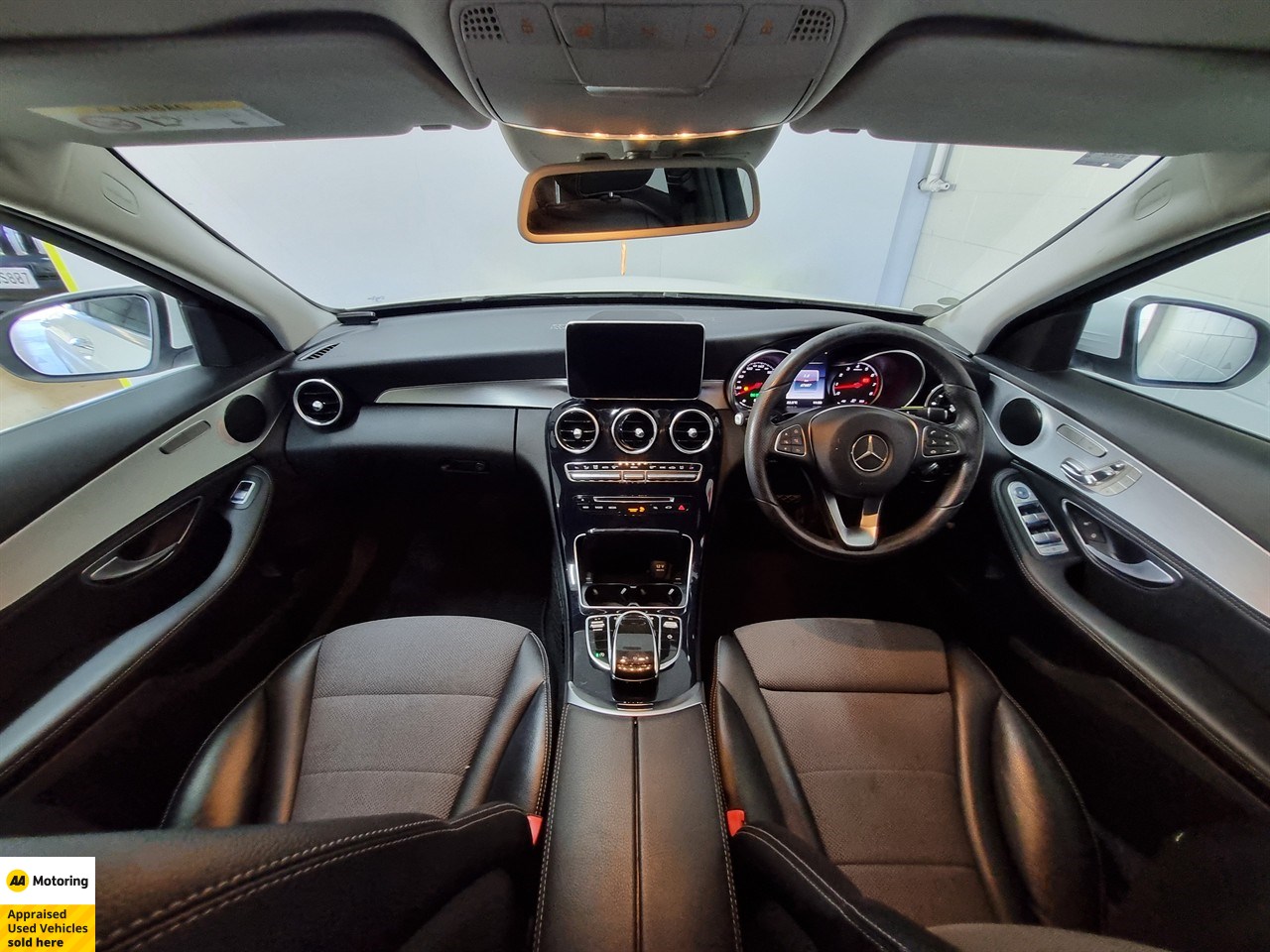 2015 Mercedes-Benz C 180