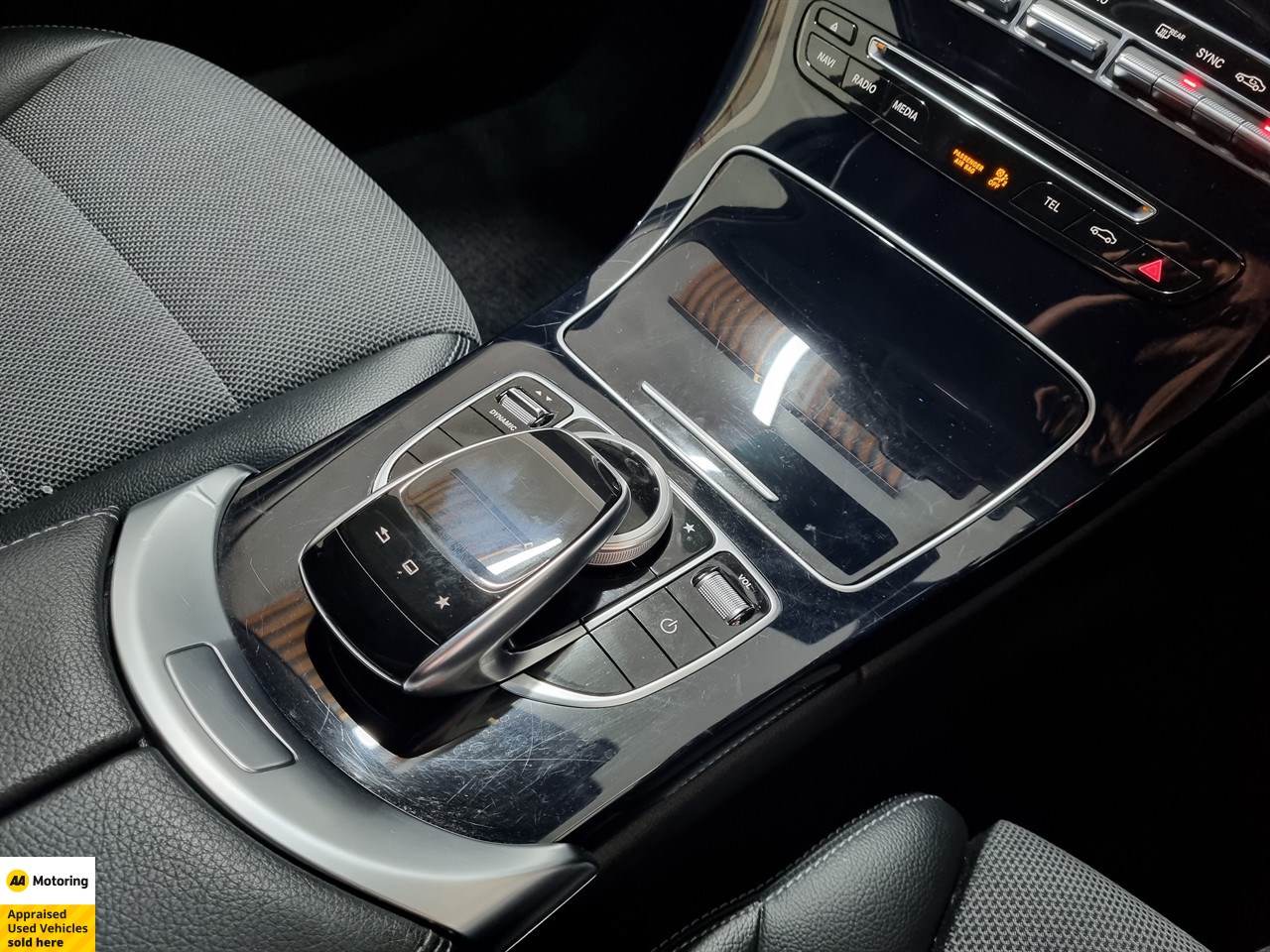 2015 Mercedes-Benz C 180