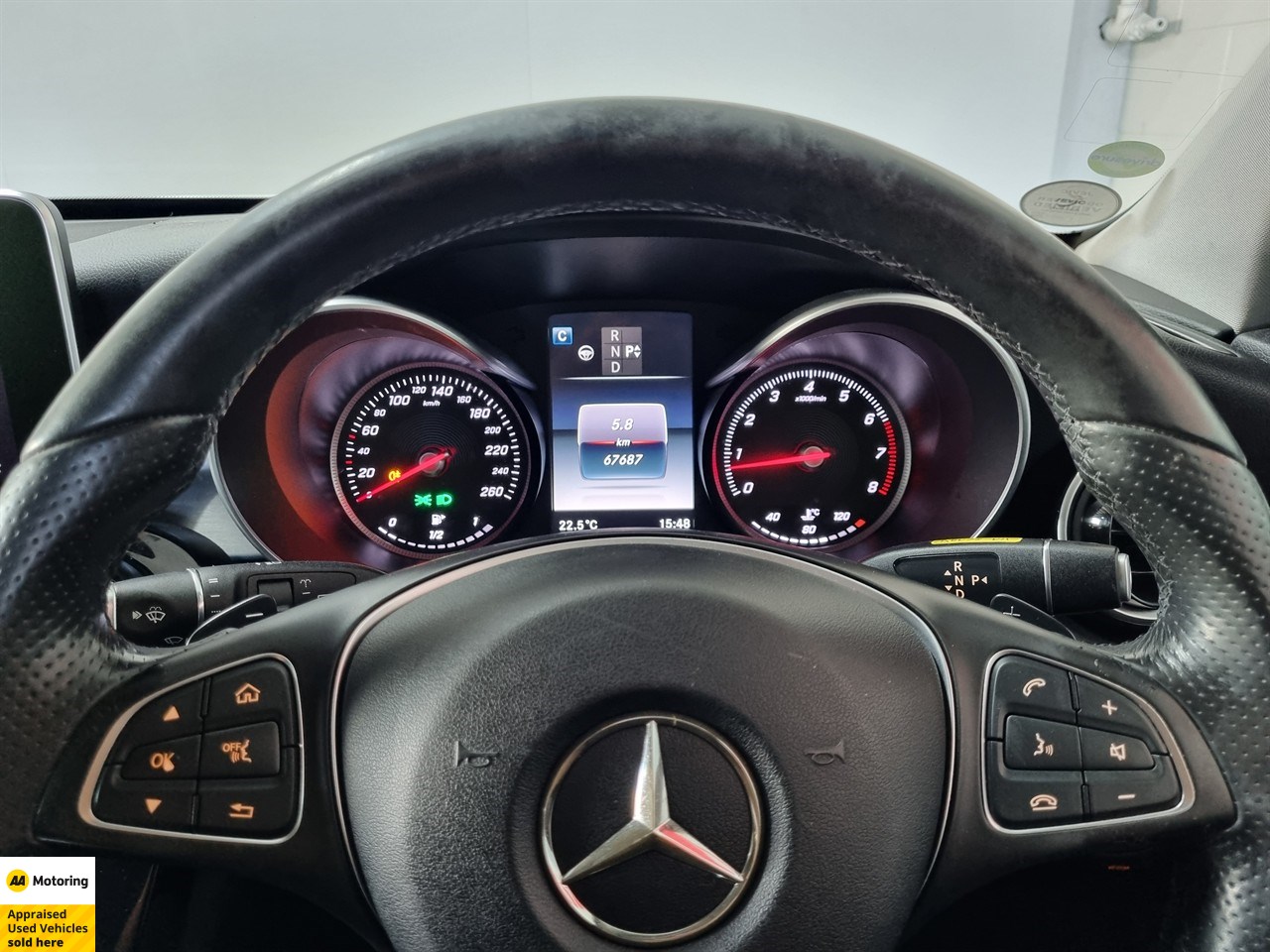 2015 Mercedes-Benz C 180