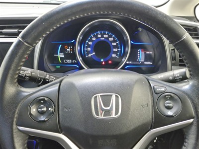 2015 Honda Fit Hybrid - Thumbnail