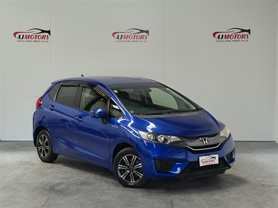 2015 Honda Fit Hybrid - Thumbnail