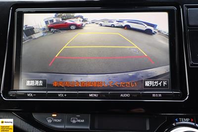 2017 Toyota Aqua - Thumbnail