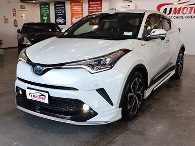 2017 Toyota C-HR - Thumbnail