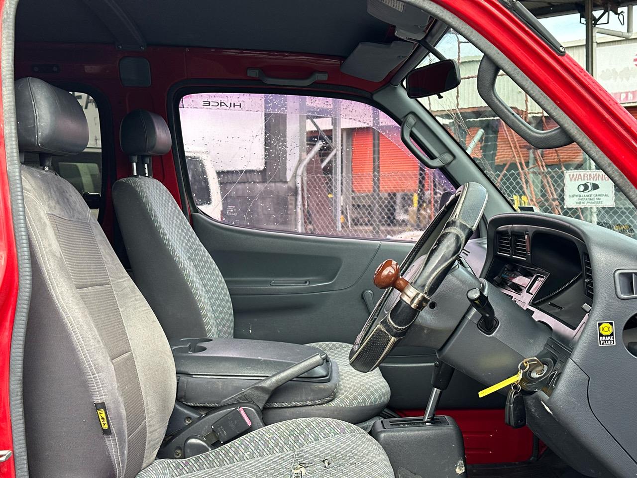2004 Toyota Hiace