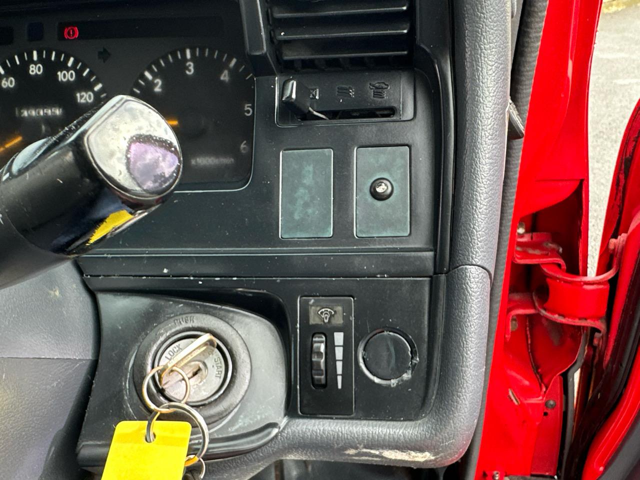 2004 Toyota Hiace
