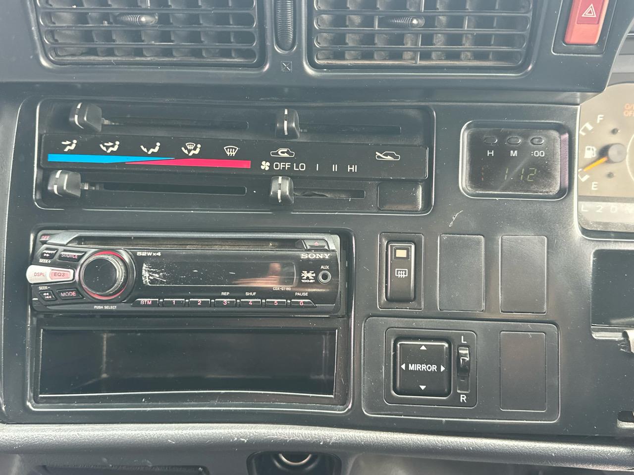 2004 Toyota Hiace