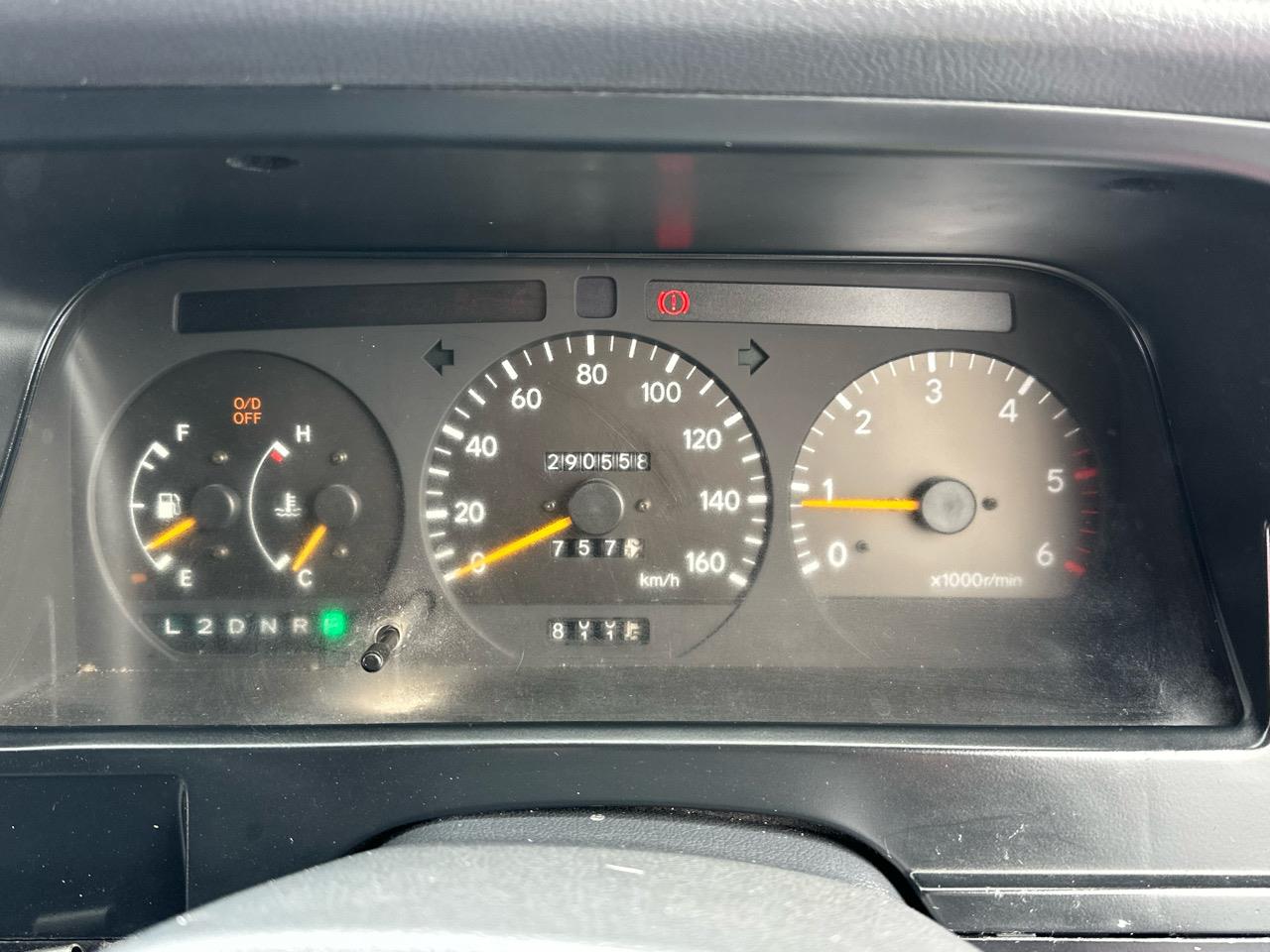 2004 Toyota Hiace