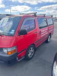 2004 Toyota Hiace - Thumbnail