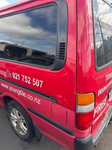 2004 Toyota Hiace - Thumbnail