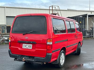 2004 Toyota Hiace - Thumbnail