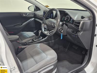 2022 Hyundai IONIQ - Thumbnail
