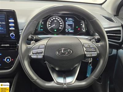 2022 Hyundai IONIQ - Thumbnail