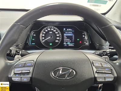 2022 Hyundai IONIQ - Thumbnail